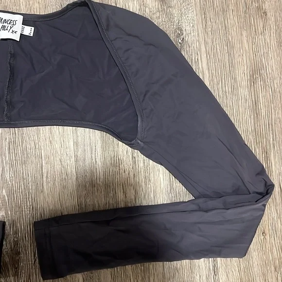 Princess Polly Cropped Shrug - Picture 5 of 9